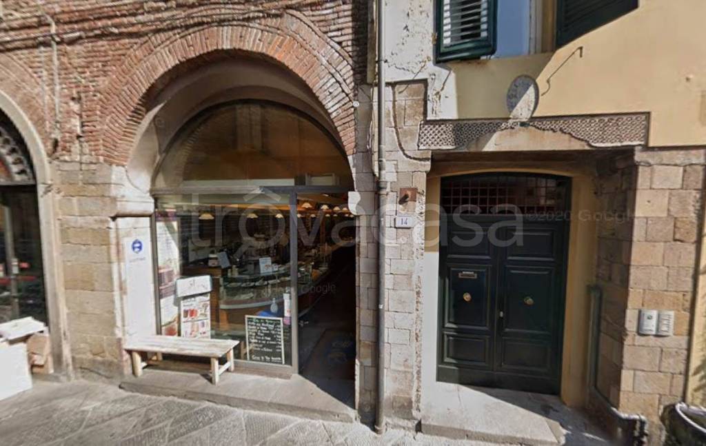 negozio in vendita a Lucca in zona Centro Città