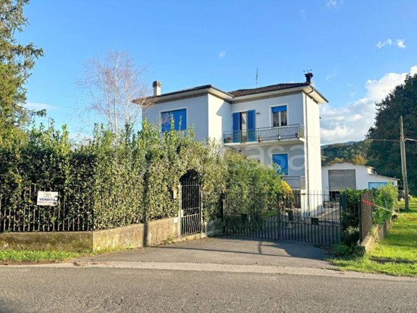 casa indipendente in vendita a Lucca in zona Maggiano