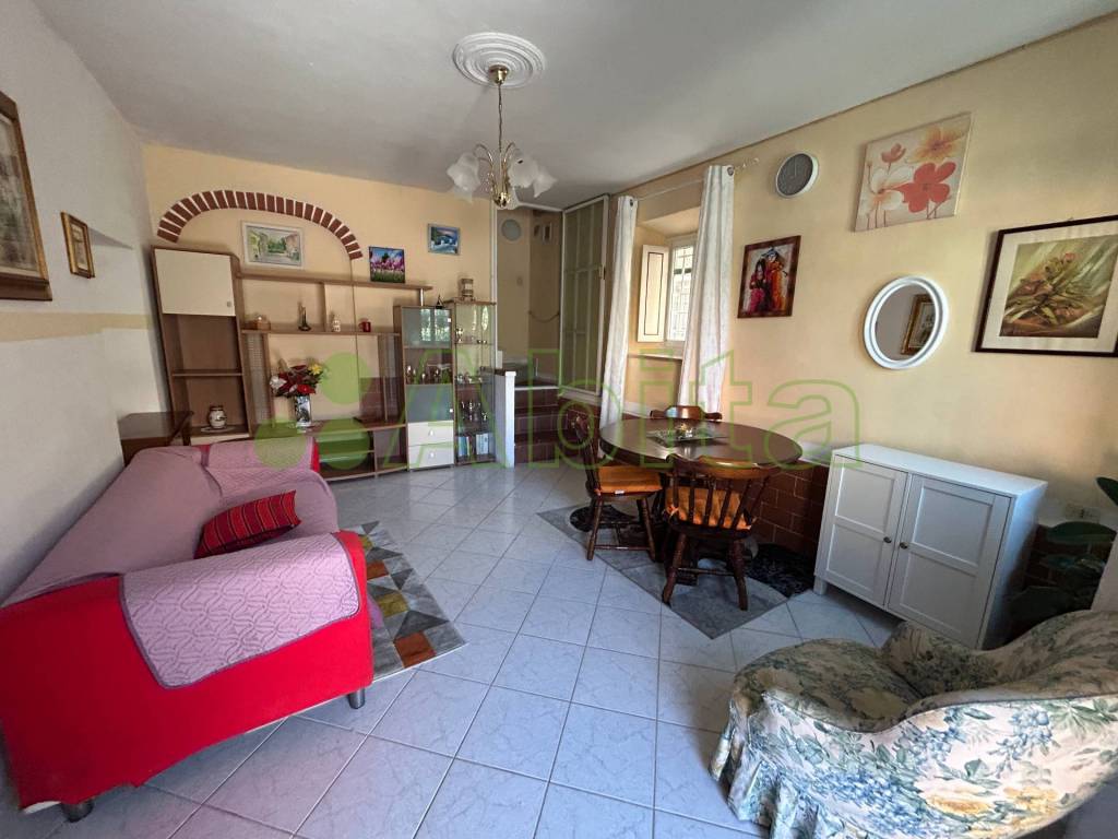 negozio in vendita a Lucca in zona zona San Filippo