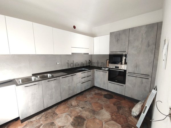 casa indipendente in vendita a Lucca in zona Ponte a Moriano