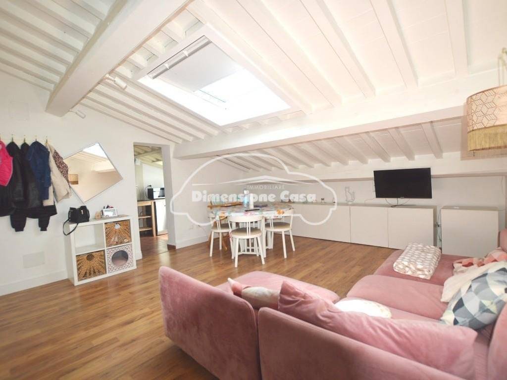 appartamento in vendita a Lucca in zona zona Arancio