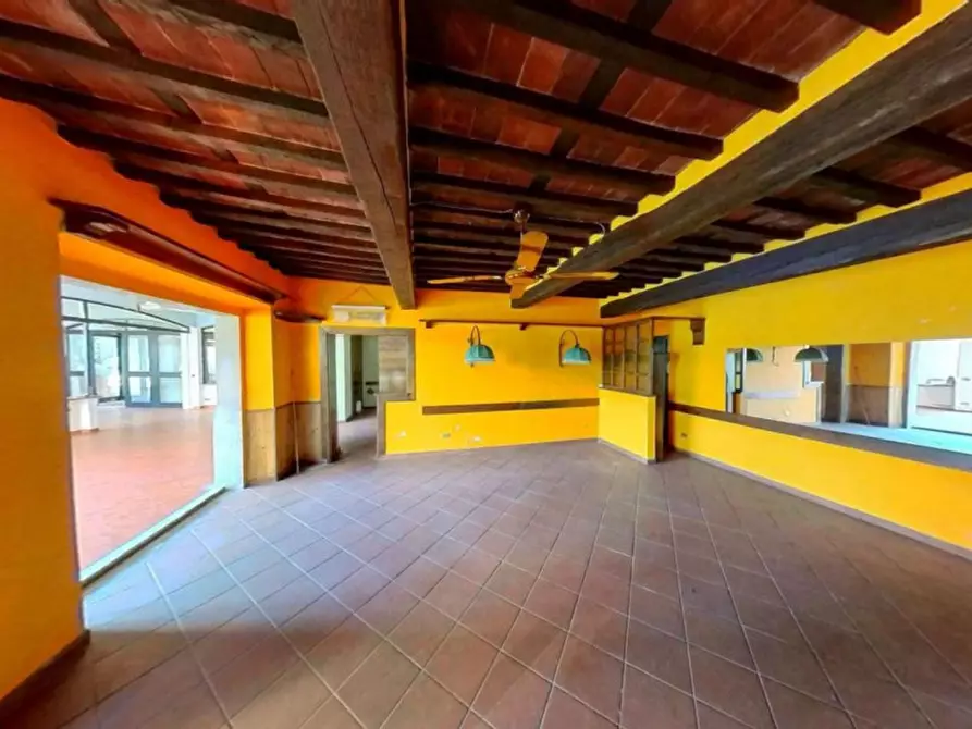 negozio in vendita a Lucca in zona Centro Città