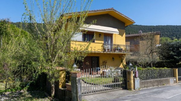 appartamento in vendita a Lucca in zona Santa Maria del Giudice