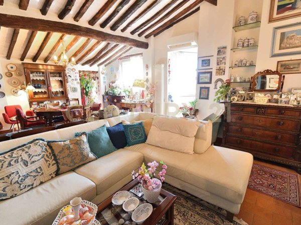 appartamento in vendita a Lucca in zona Centro Città