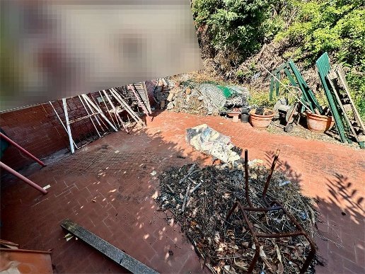 casa indipendente in vendita a Lucca in zona Picciorana