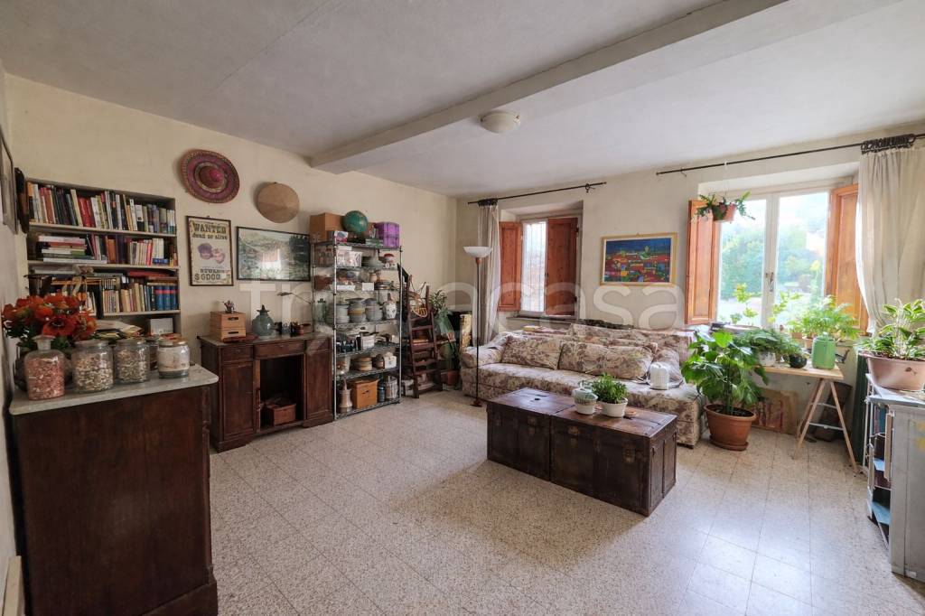 appartamento in vendita a Lucca in zona San Lorenzo a Vaccoli