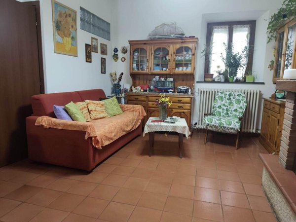 casa indipendente in vendita a Lucca