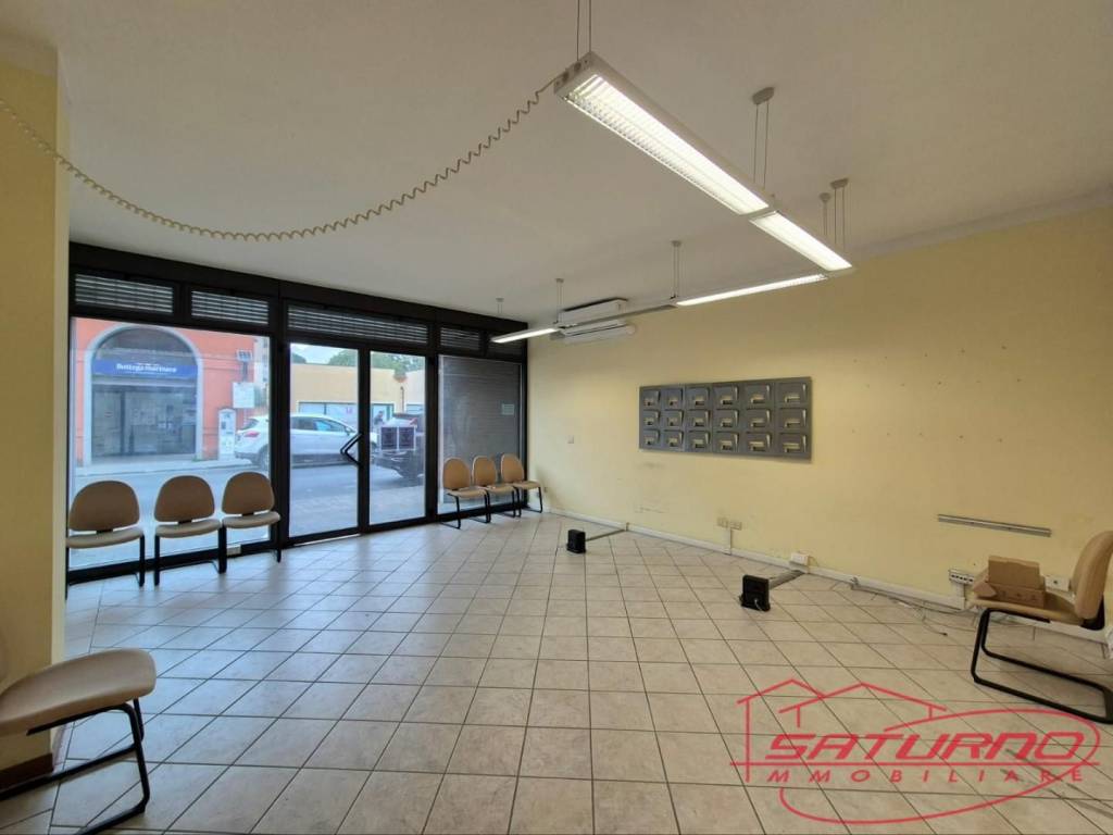 negozio in vendita a Lucca in zona zona San Vito