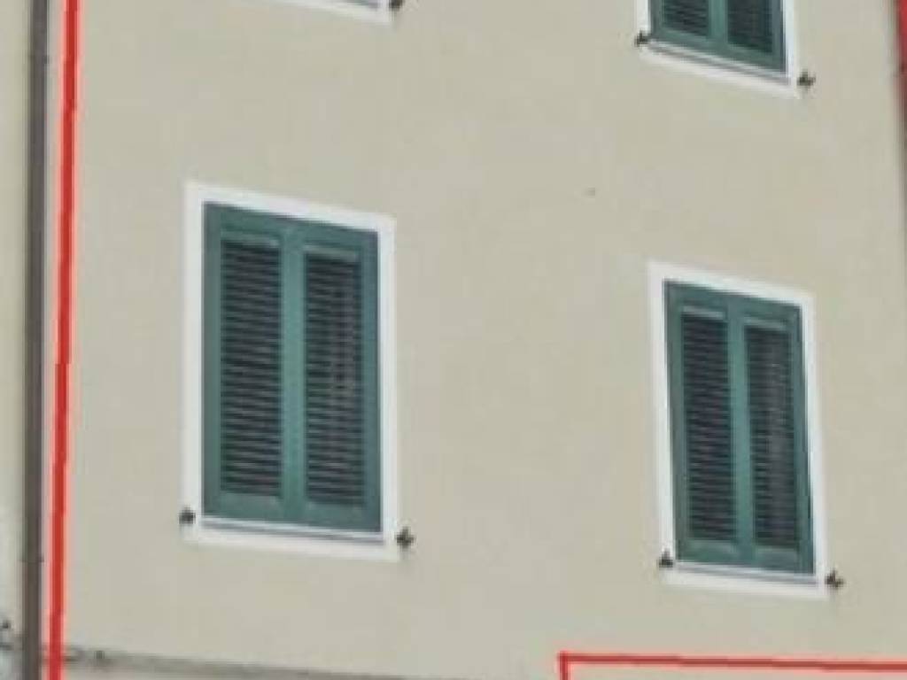 casa indipendente in vendita a Lucca in zona Nave