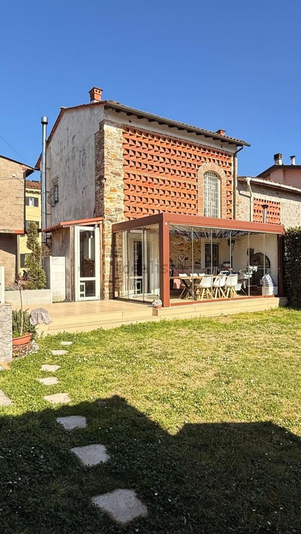 appartamento in vendita a Lucca in zona zona Antraccoli