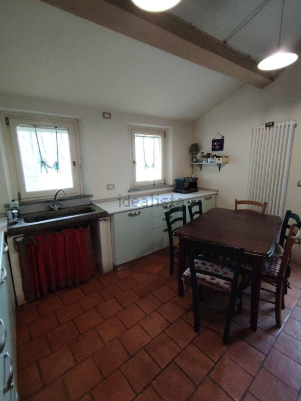 casa indipendente in vendita a Lucca in zona Fagnano