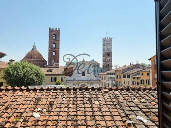 appartamento in vendita a Lucca in zona Centro Città