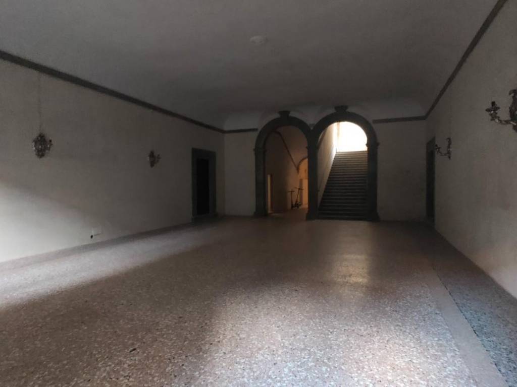 appartamento in vendita a Lucca in zona Centro Città