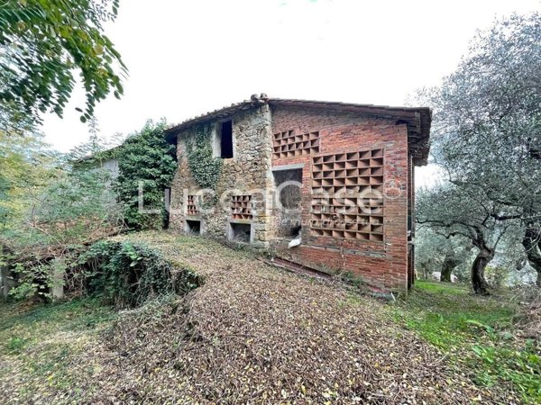 casa indipendente in vendita a Lucca in zona Pieve Santo Stefano