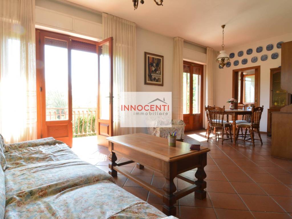 casa indipendente in vendita a Lucca in zona Massa Pisana