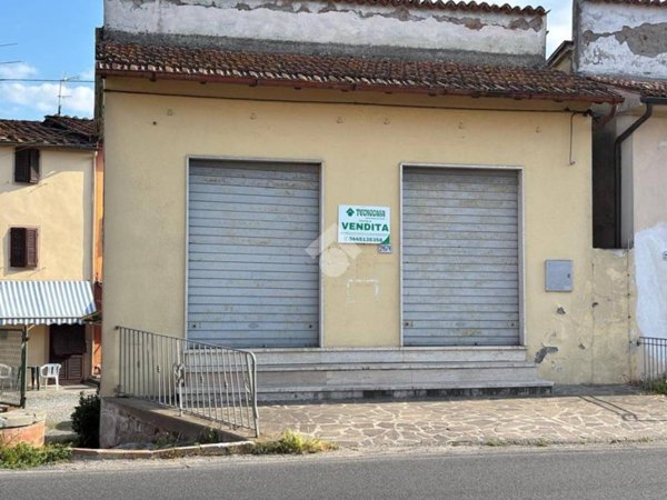 negozio in vendita a Lucca in zona Sant'Anna