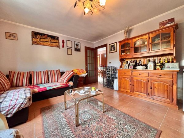 casa indipendente in vendita a Lucca in zona zona Antraccoli