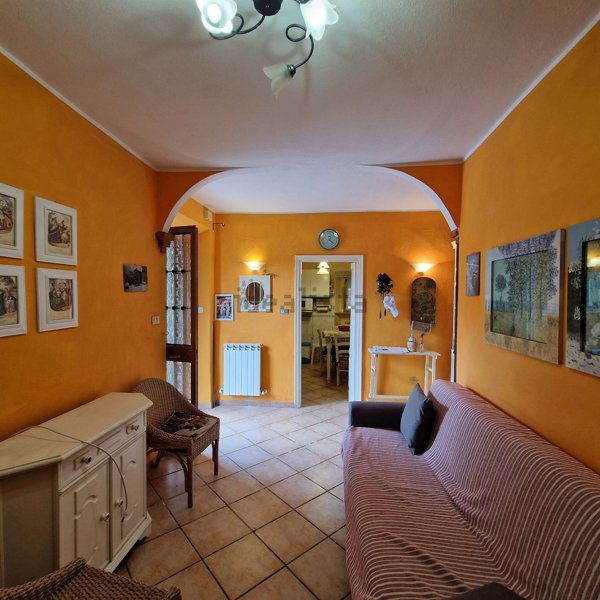 appartamento in vendita a Lucca in zona San Lorenzo a Vaccoli