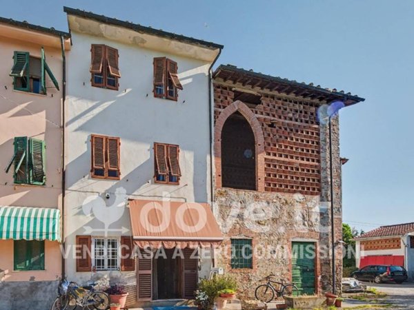 casa indipendente in vendita a Lucca in zona Sant'Angelo in Campo