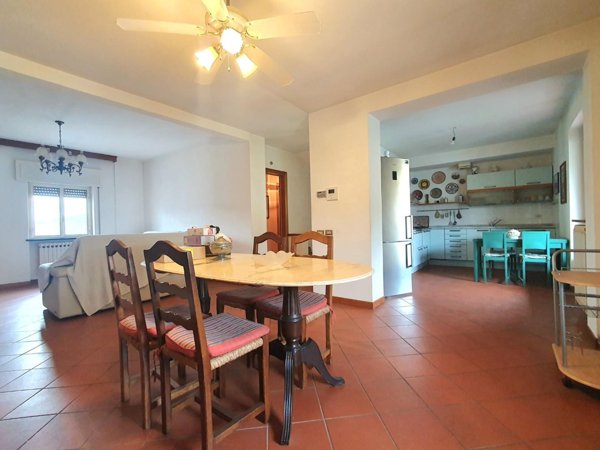 casa indipendente in vendita a Lucca in zona zona San Marco