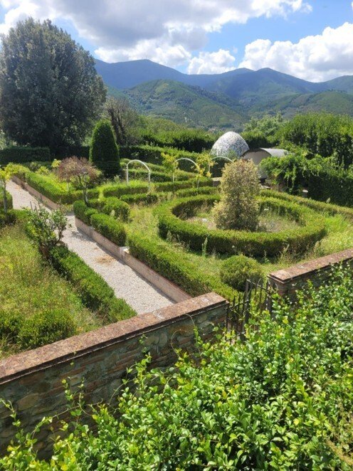 villa in vendita a Lucca in zona Centro Città