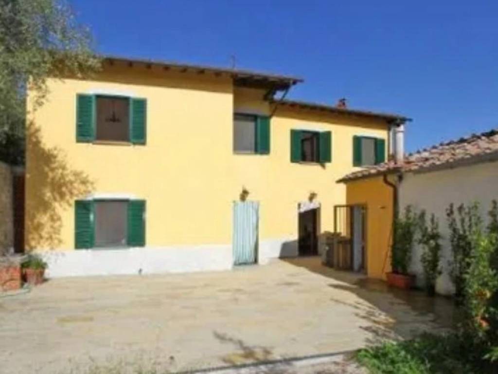 casa indipendente in vendita a Lucca in zona Santa Maria del Giudice