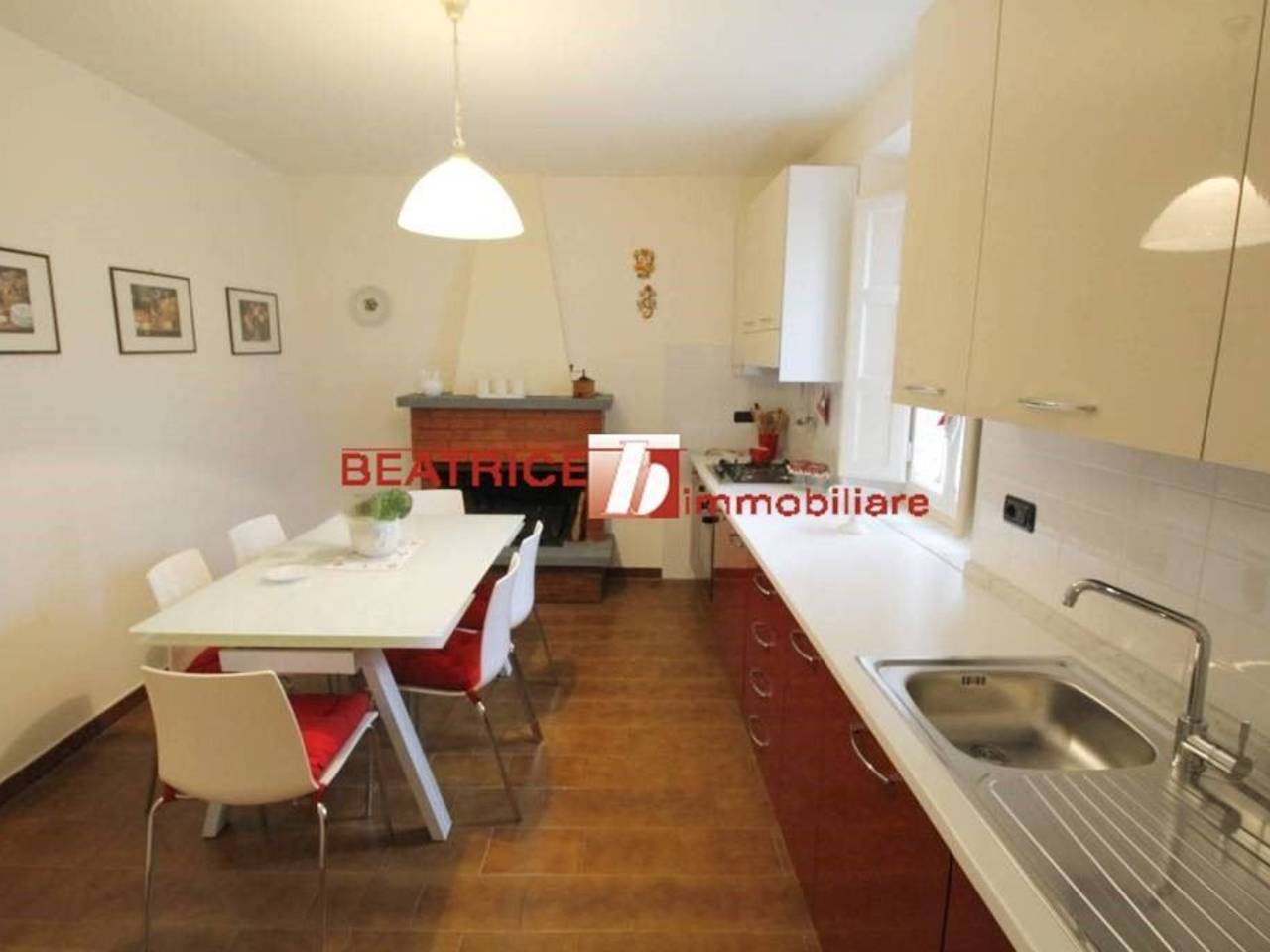 casa indipendente in vendita a Lucca in zona zona SS. Annunziata