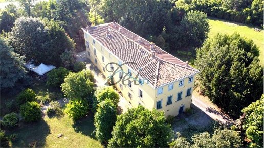 villa in vendita a Lucca in zona Ponte a Moriano