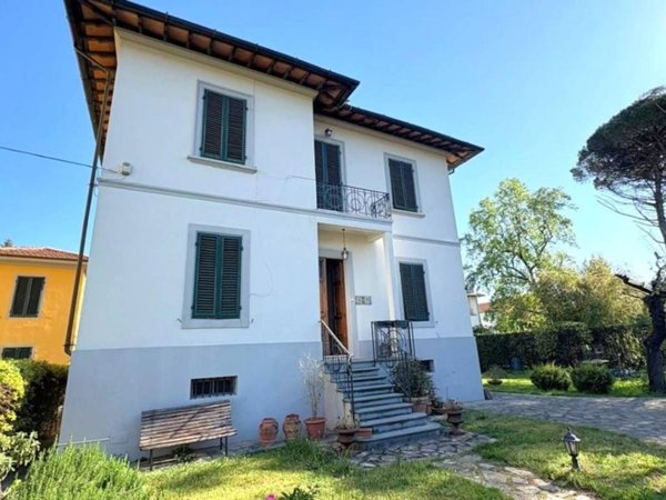 casa indipendente in vendita a Lucca in zona Zona San Concordio