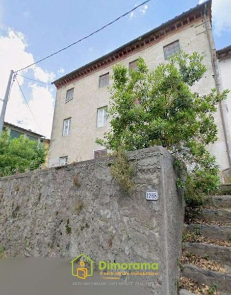 appartamento in vendita a Lucca in zona Ponte San Pietro