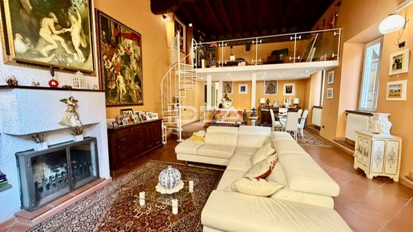 appartamento in vendita a Lucca in zona Centro Città