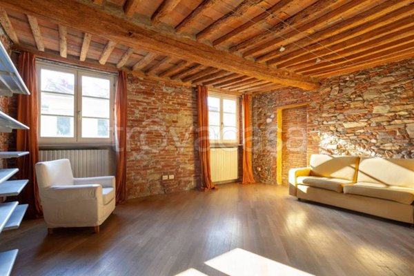 appartamento in vendita a Lucca in zona Centro Città