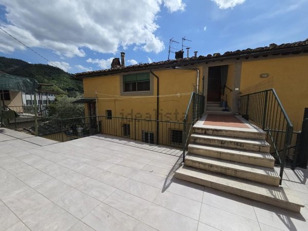 appartamento in vendita a Lucca in zona Ponte a Moriano