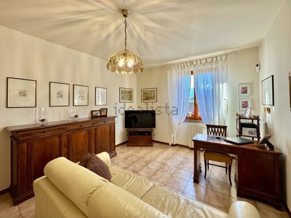 appartamento in vendita a Lucca in zona zona Mugnano