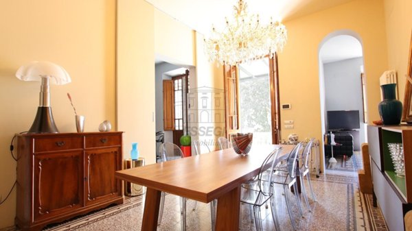 casa indipendente in vendita a Lucca in zona Centro Città
