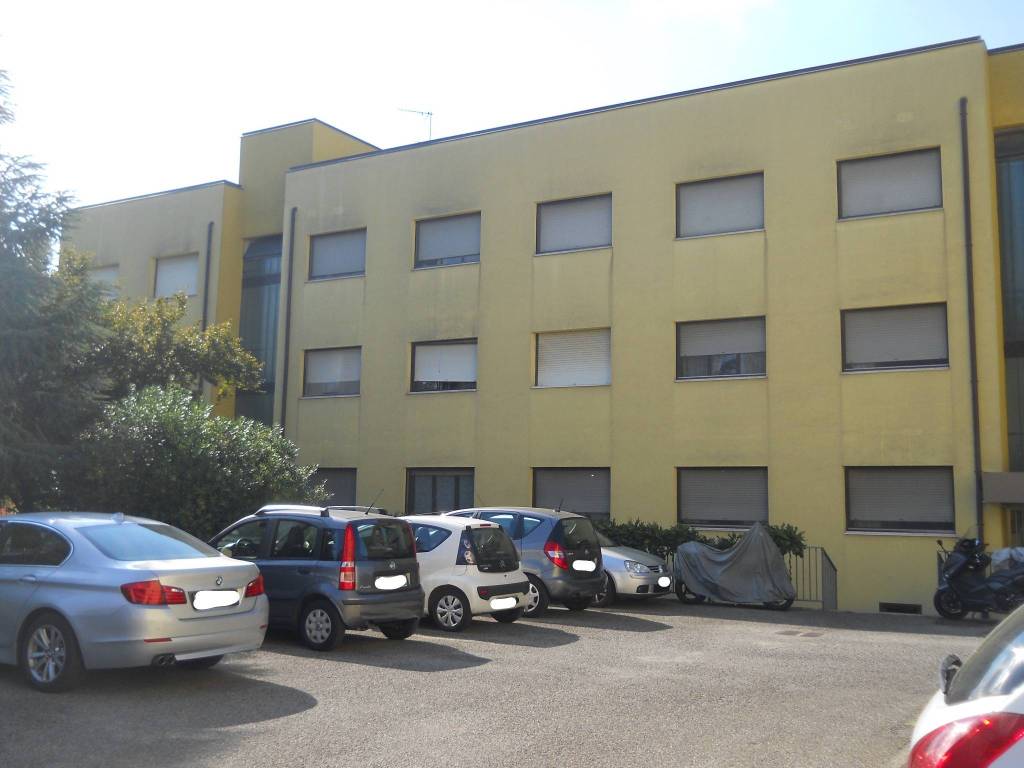 appartamento in vendita a Lucca in zona Cerasomma