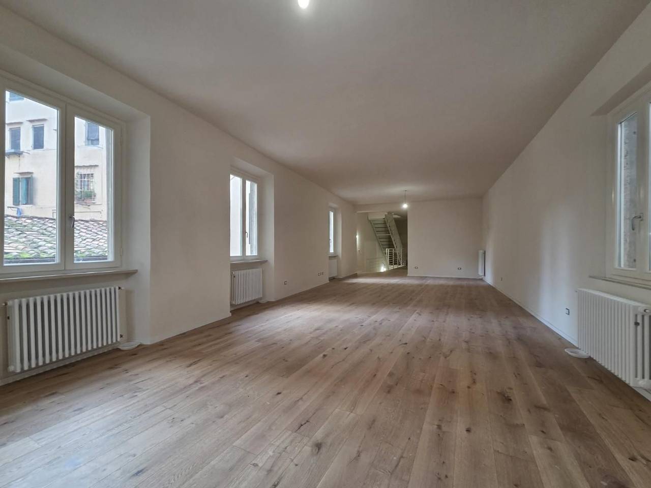 casa indipendente in vendita a Lucca in zona Centro Città