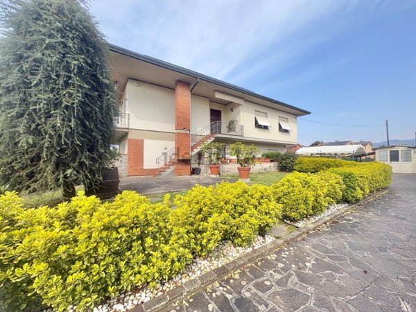 appartamento in vendita a Lucca in zona San Pietro a Vico