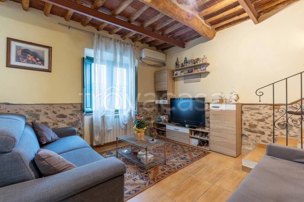 appartamento in vendita a Lucca in zona Zona San Concordio