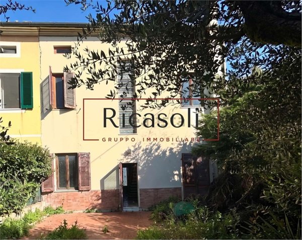 casa indipendente in vendita a Lucca in zona zona San Vito