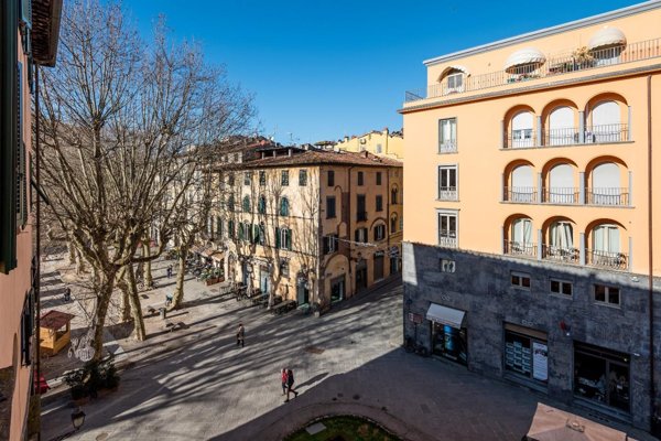 appartamento in vendita a Lucca in zona Centro Città
