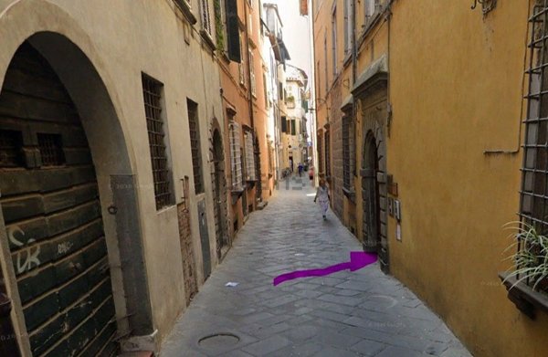 ufficio in vendita a Lucca in zona Centro Città