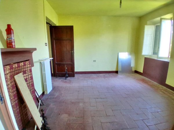 casa indipendente in vendita a Lucca in zona Centro Città