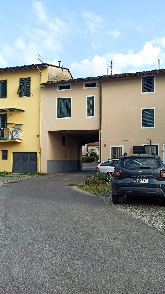 casa indipendente in vendita a Lucca in zona zona Arancio