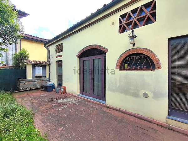 appartamento in vendita a Lucca in zona San Lorenzo a Vaccoli