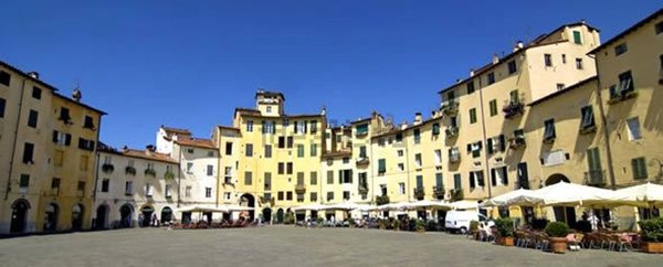 appartamento in vendita a Lucca in zona Centro Città