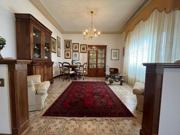 appartamento in vendita a Lucca in zona Nave