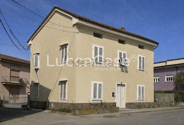 casa indipendente in vendita a Lucca in zona Zona San Concordio