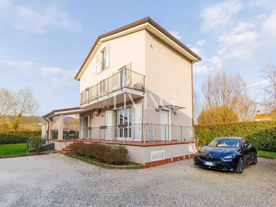 casa indipendente in vendita a Lucca in zona Centro Città