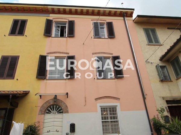 casa indipendente in vendita a Lucca in zona Santa Maria del Giudice